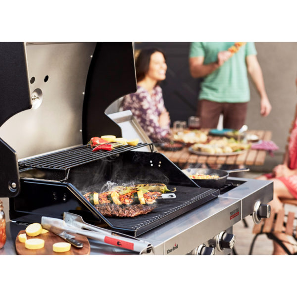 Char-Broil Professional 3400-S – 3 Burner Gas Barbecue - Image 6