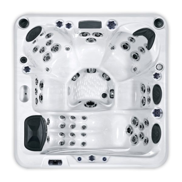Oceania – Palm Cove Hot Tub