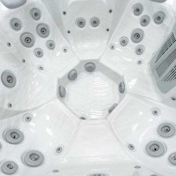 AquaSolus – Calma Hot Tub - Image 4